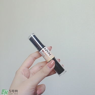 上班族用什么化妆品好 办公室化妆包里带什么好